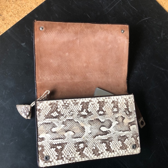 Vintage Snake Skin Clutch Purse - Picture 2 of 16